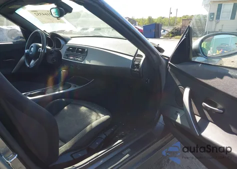 2006 BMW Z4 3.0I z USA, uszkodzony, nr VIN 4USBU33506LW67545